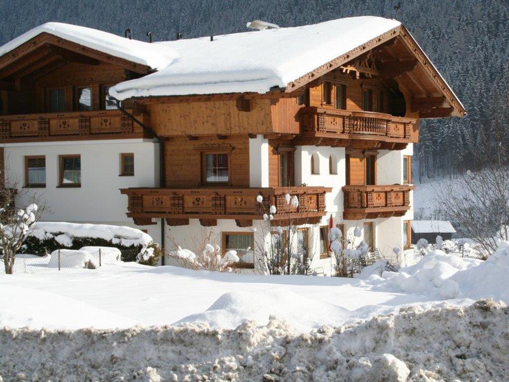 Anja Neustift im Stubaital